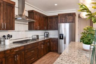 Paradise Village 97 Private Hot Tub, 4 Player Air Hockey Table, Ping Pong, Arcade Basketball, Resort Style Pool and Water Park - 2