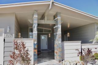 Sleek, Modern Designer home 3 - 6