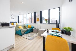 Bright Stylish Studio Apartment in Old Trafford - Manchester - 0