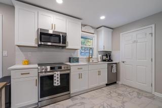 Rustic 3BR Home in a Natural Cartersville Getaway - Cartersville - 2