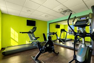 SureStay Plus Hotel by Best Western Tulsa East - Tulsa - 3