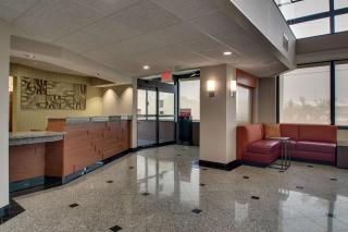Drury Inn & Suites Bowling Green - Bowling Green - 2
