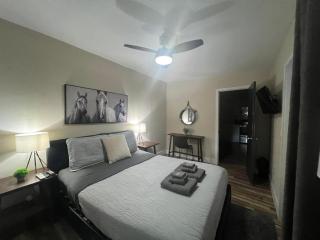 Designed Private Suites in Miami - 6