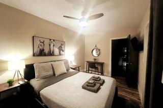 Designed Private Suites in Miami - 4