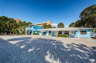 Blue Water Beachside villa 2 - Clearwater Beach - 9