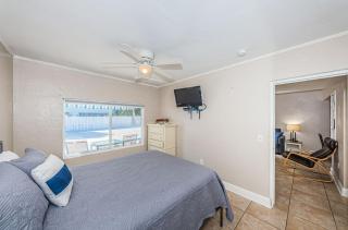 Blue Water Beachside villa 3 - Clearwater Beach - 4