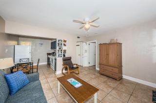 Blue Water Beachside villa 3 - Clearwater Beach - 1