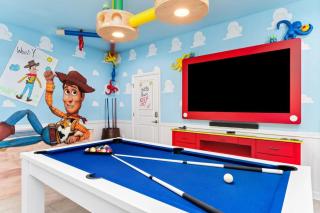Experience Ultimate Luxury in this 9-Bedroom Home with Cinema and Multiple Games Rooms - Kissimmee - 6