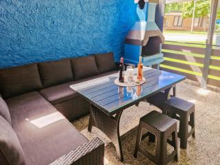 Aparthouse SUPREME with Terme Catez Swimming Pools Tickets - Čatež ob Savi - 2