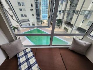 BGC Rustic-Themed Loft w/ Pool View 200MBPS - Manila - 6