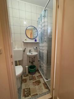 Rooms Krstinić 84 - Palit - 8