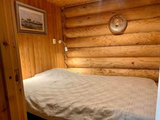 Ruska 2, Ylläs, Äkäslompolo, Lapland - Log Cabin with Lake and Fell Scenery - Äkäslompolo - 1