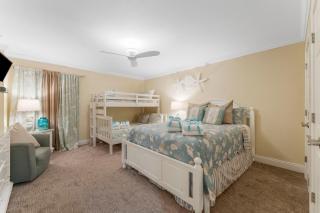 Stunning 2/2 Designer Condo w Coastal Appeal Right on the Gulf! - Panama City Beach - 5