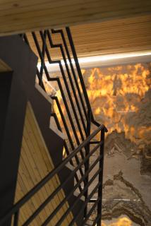 Cozy BNB - Halifax Rooftop - The King Penthouse Room - 2