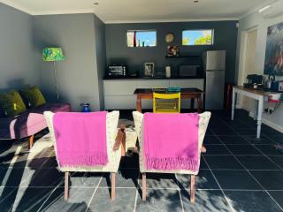 Spacious Stays Apartment - Paarl - 3