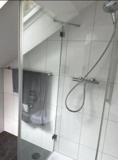 Herzliches Zimmer im Zürcher Oberland - 5