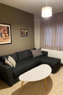 2DOORS & Free Parking - 8