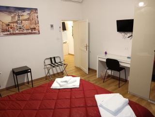 B&B FIERA STATION ROOMS - Bologna - 1