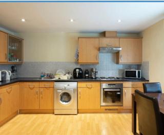 Near Lakeside Shopping Centre - 2