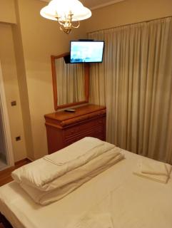 Luxury 2BR Retreat in Marousi - Atene - 8