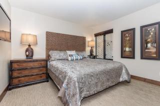 Snowflower #47 - Updated 2 Bedroom & Loft, 3 Bath, Sleeps 8, Steps away from Free Town Shuttle - Mammoth Lakes - 1