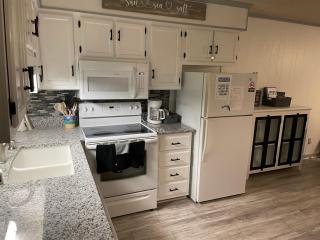 Perfect Location at the Beach! 1st floor Unit ! - Myrtle Beach - 6