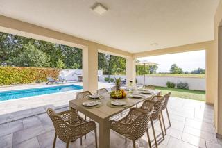 SPECIAL OFFER! NEW LUXURY APARTMENT with pool, fitness, outdoor bar&grill - Buje - 7