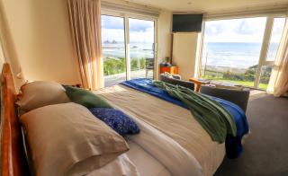 View With A Room NZ - Boutique Beachfront Accommodation on the Great Coast Road - Runanga - 3
