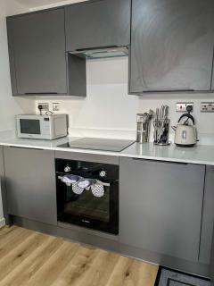Elmardi Residence - 2 Bedroom Apartment City Centre - Birmingham - 4