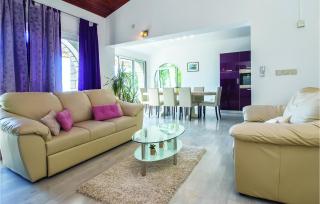 Awesome Home In Omis With Sauna - Zakučac - 7
