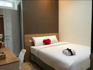 Phoenix Guest House - 8