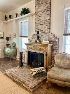 The Shopkeeper's Cottage ~ CHIC! - 4