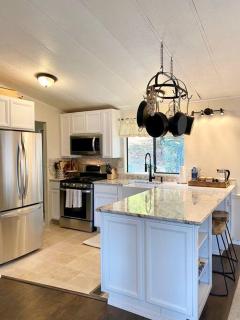 B-B Ranch Cottage~Heart of Gold Country~*HOT TUB* - Pilot Hill - 0