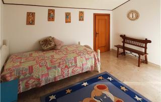 Stunning Apartment In Penne With Wifi - Penne - 9