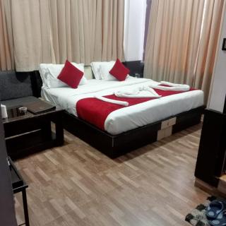 Holiday Hill Mountain View with Balcony - McLeod Ganj - 0