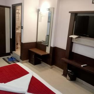 Holiday Hill Mountain View with Balcony - McLeod Ganj - 1