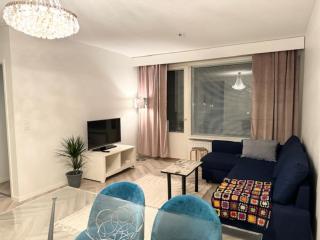 PIHLAJISTO 2 - 7th floor with a great view, free parking - Helsinki - 8