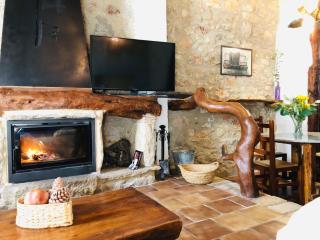 Casa Rustic Suites, JACUZI & LOVE - Chert - 9