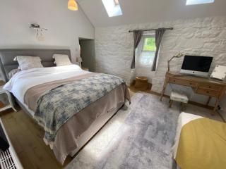 Oranuisce Thatch Cottage Ballyvaughan - Ballyvaughan - 1
