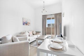 StoneTree - Furnished 1BR with Spacious Balcony - Dubai - 4