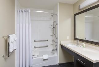 Staybridge Suites Canton by IHG - 5
