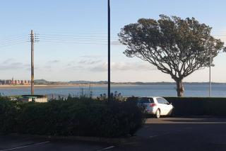 Seafront apartment, ground floor, free parking - Newcastle - 6