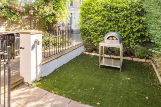 Super Kensington apt sleeps 2 to 4 with free WiFi - 3
