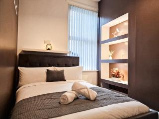 Nice and comfy 1 bedroom apartment! - 0