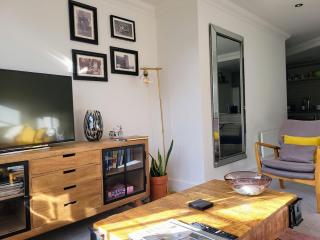 Cocoa River - two bed, two bath with allocated parking - 4
