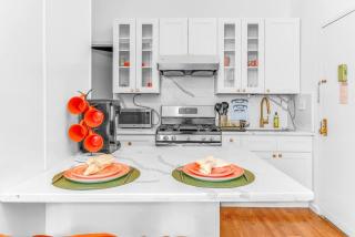 Welcome to “Sunny Park Slope Retreat”! - 9