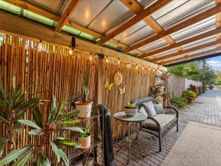College Park-Orlando 5Star Villa Oasis - Home Away From Home - QUIET Neighborhood-PRIVATE Botanical Courtyard - mins from EOLA,DT, Winter Park - Free Parking & EV Plug In - 3