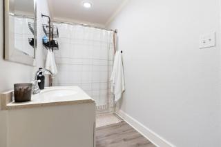 Charming Townhouse in Downtown Waco! - Waco - 3