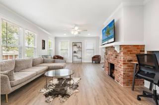 Charming Townhouse in Downtown Waco! - 0
