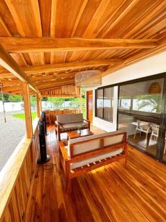Casa Garza, con a/c y wifi - Quepos - 8